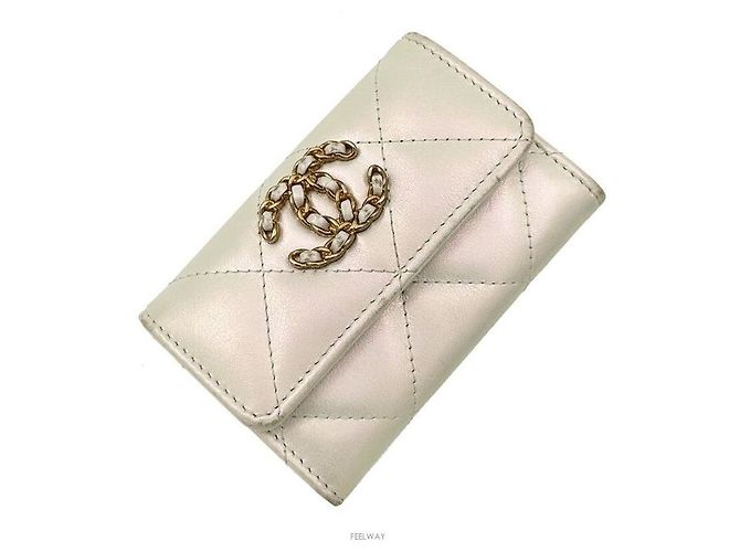 Chanel 19 Chanel Portacarte Bianco - vista 2