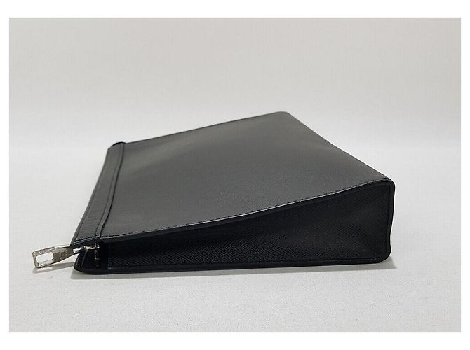 Louis Vuitton Pochette Voyage Taiga Nero - vista 5