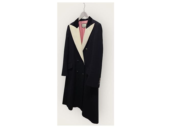 Gucci Black with Satin Lapel Runway Wool Double Coat - view 2