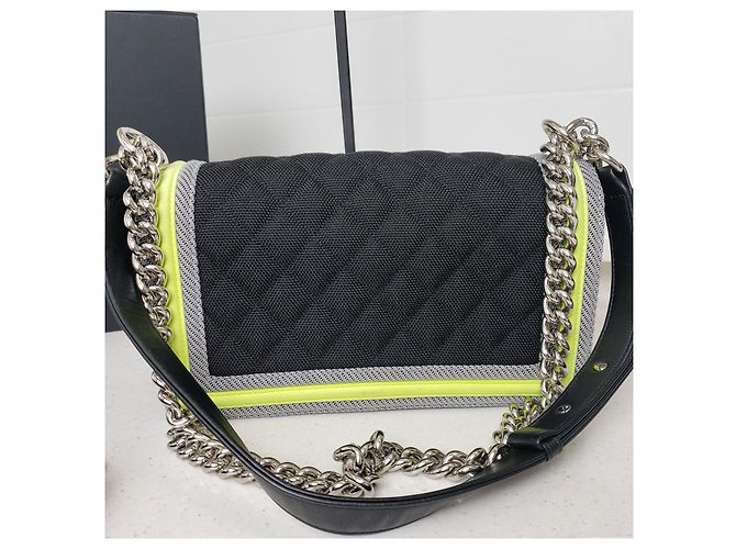Chanel Boy Bag in tela Limited Edition Medium Giallo - vista 6