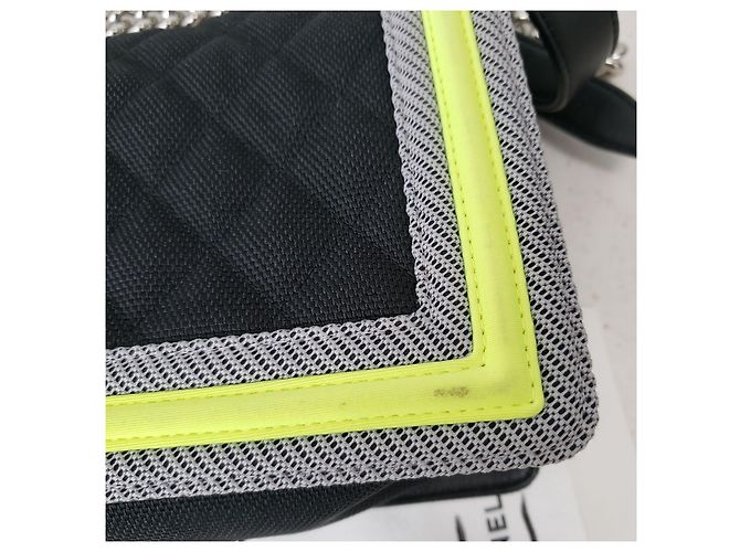 Chanel Boy Bag in tela Limited Edition Medium Giallo - vista 8