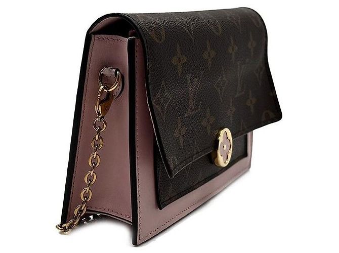 Louis Vuitton Cartera bandolera Monogram Fleur Chain - vista 3
