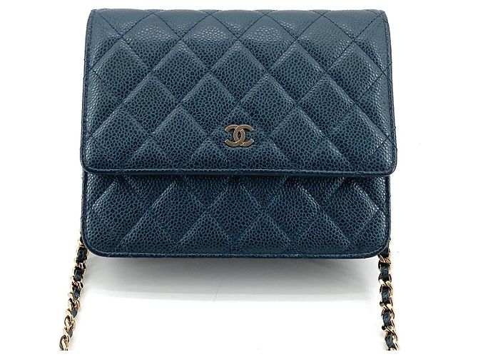 Chanel Mini bolsa transversal WOC em caviar dourado Azul - vista 3