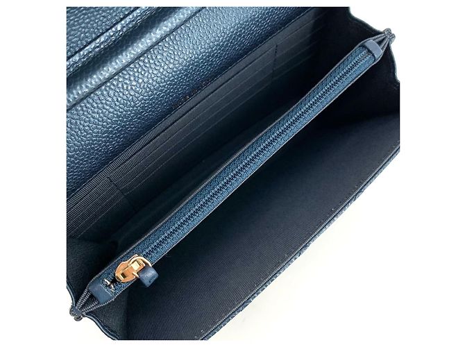 Chanel Mini bolsa transversal WOC em caviar dourado Azul - vista 8