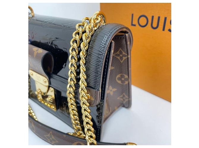 Louis Vuitton Borsa a Spalla Monogram Vernis Wood Nero - vista 4
