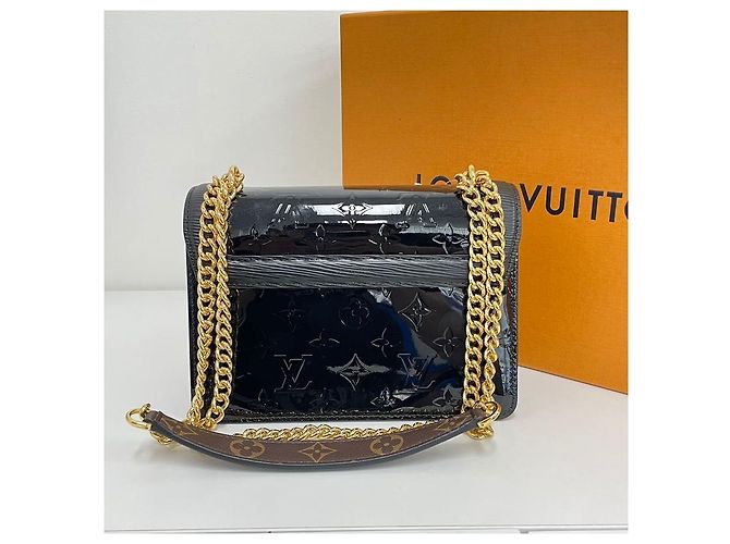 Louis Vuitton Borsa a Spalla Monogram Vernis Wood Nero - vista 5