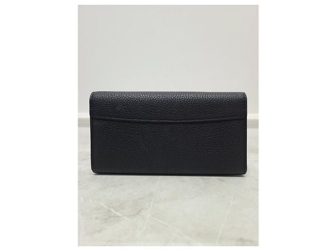 Louis Vuitton Cartera larga Capucines en cuero Taurillon negro Gold LV - vista 5