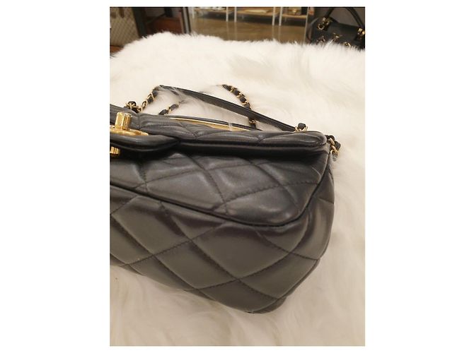 Chanel Borsa con patta con manico superiore in metallo e catena in agnello nero - vista 10
