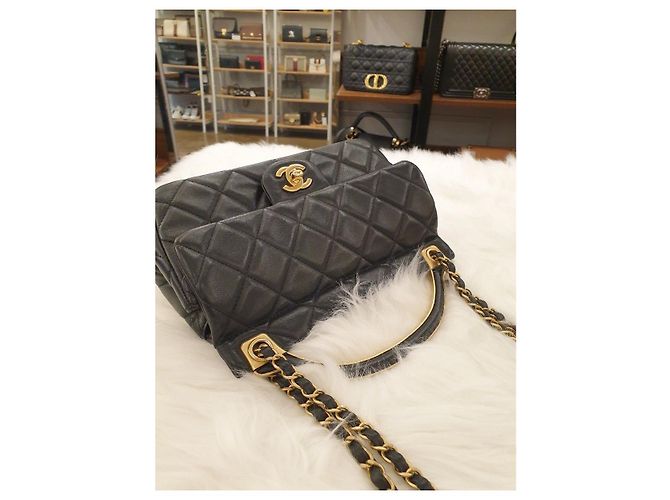 Chanel Borsa con patta con manico superiore in metallo e catena in agnello nero - vista 12