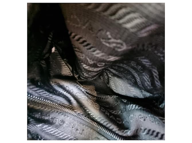 Prada Borsa a tracolla in nylon nero - vista 18