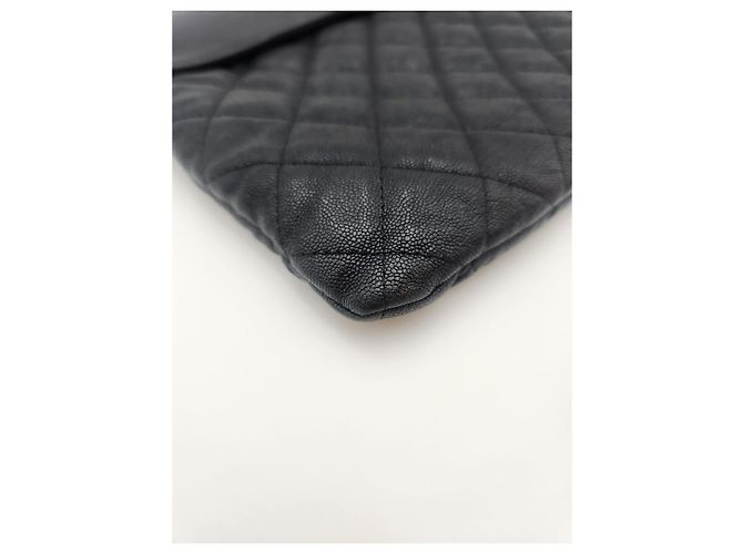 Chanel Clutch con patta serie Caviar Nero - vista 10