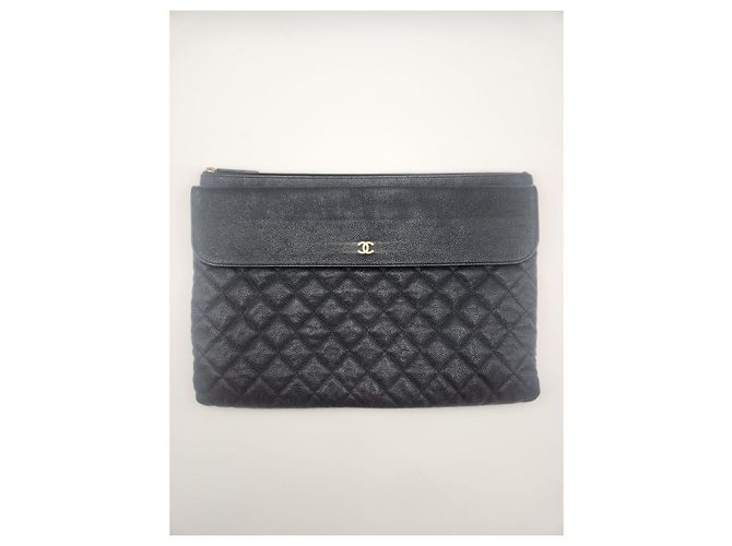 Chanel Clutch con patta serie Caviar Nero - vista 6