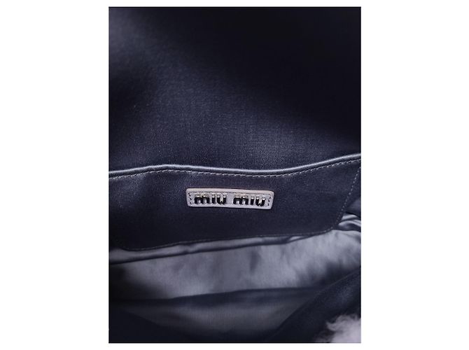 Miu Miu Borsa a tracolla e a spalla in shearling di agnello con logo Lila Blue - vista 4