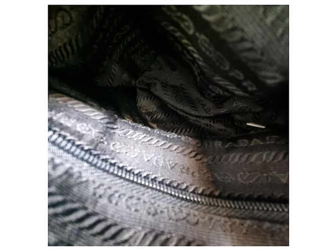Prada Borsa a tracolla in nylon nero - vista 18