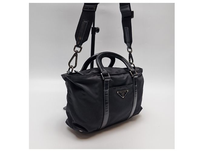 Prada Borsa Tote Crossbody in Nylon e Pelle Nera (Tracolla Rimovibile Inclusa) Nero - vista 5