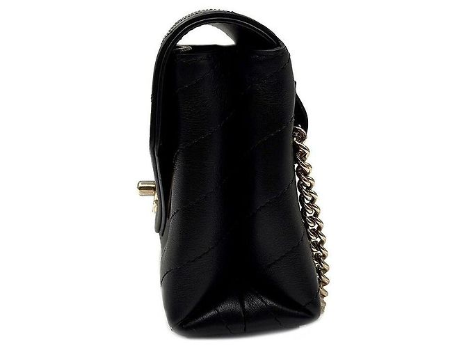 Chanel Borsa Chevron Stitch in Pelle Caviar Nero - vista 2
