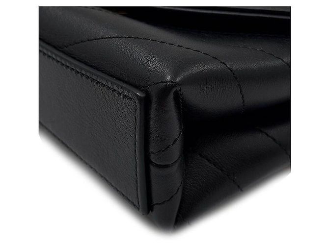 Chanel Borsa Chevron Stitch in Pelle Caviar Nero - vista 6