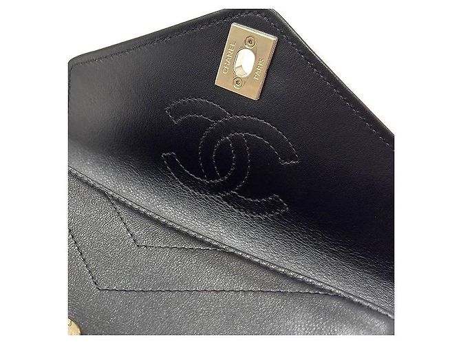 Chanel Borsa Chevron Stitch in Pelle Caviar Nero - vista 8