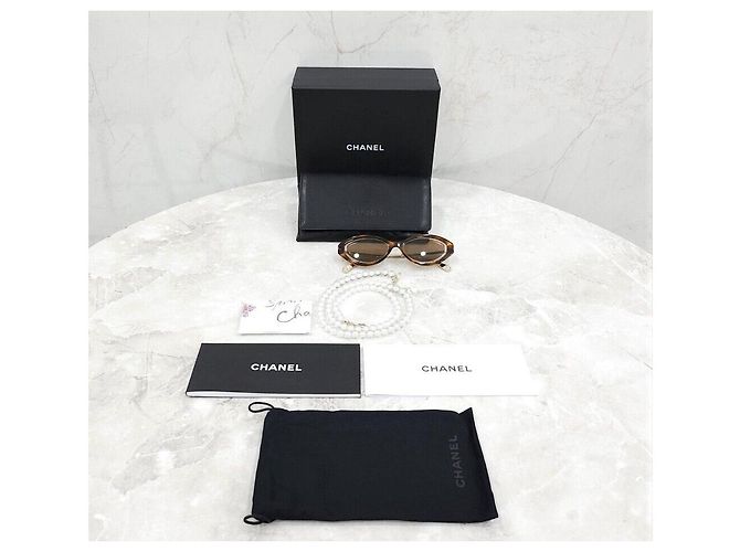 Chanel Gafas de sol ojo de gato con correa de perlas Multicolor - vista 9