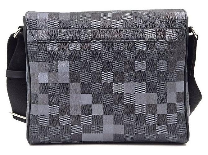 Louis Vuitton Damier Graphite District PM Mehrfarben - Ansicht 4
