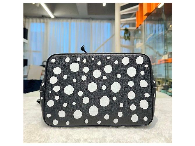 Louis Vuitton Monogram Empreinte Kusama Yayoi Noe Black Nero - vista 3