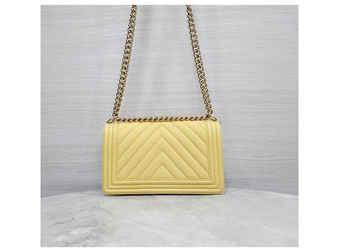 Chanel Borsa Chevron Boy Flap Bag Medium Yellow Series Giallo - vista 3