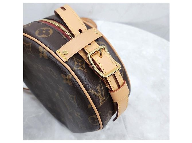 Louis Vuitton Borsa a tracolla Bouatinsha Po Suple Monogram Nero - vista 6