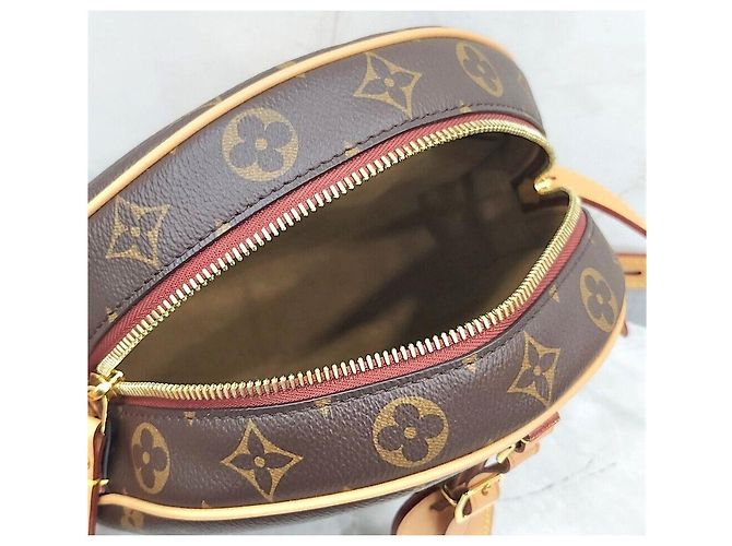 Louis Vuitton Borsa a tracolla Bouatinsha Po Suple Monogram Nero - vista 7