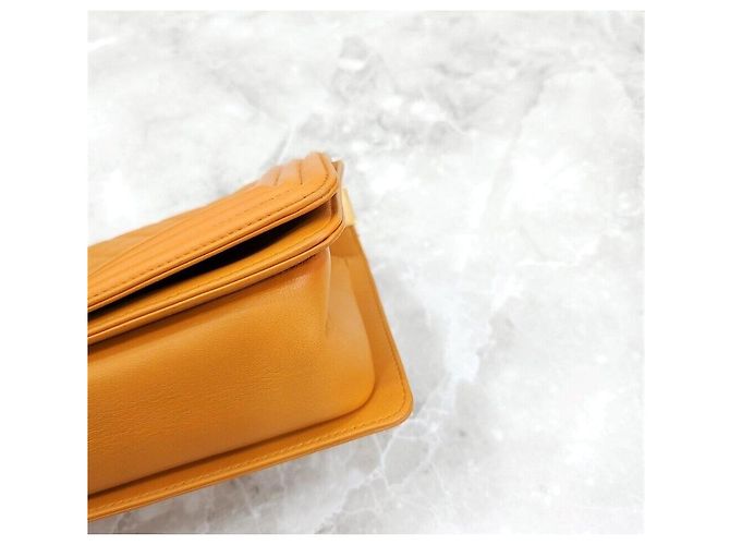 Chanel Boy Bag Flap Bag Medium Lambskin Gold Tone Series Arancione - vista 7