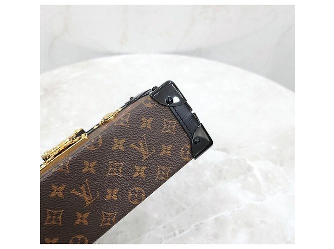 Louis Vuitton Borsa a tracolla Petit Malle in tela Monogram Reverse Multicolore - vista 7