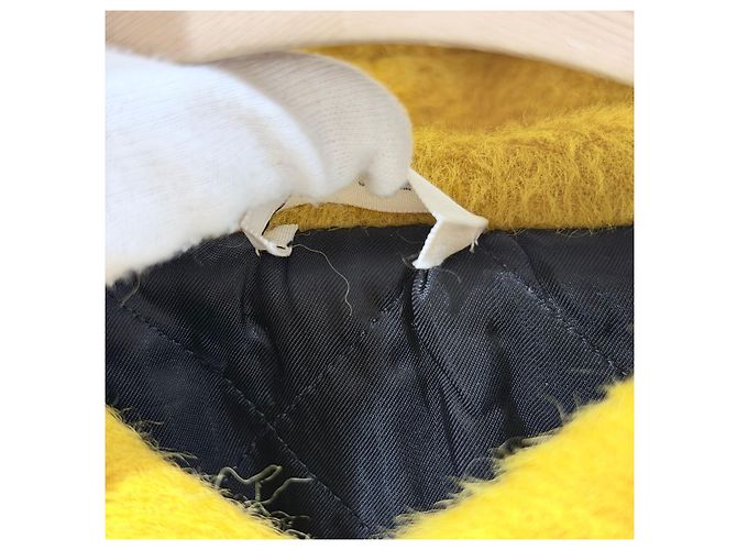 Céline Alpaca Hoodie mit Glitter-Logo Gelb - Ansicht 5