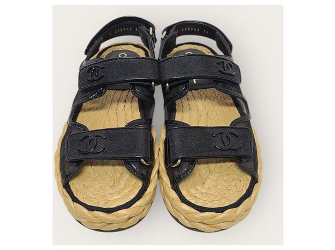Chanel Sandali in mesh patentato con logo CC nero e chiusura in velcro - vista 6