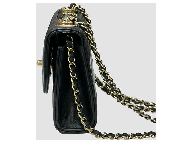 Chanel Mini borsa a catena Trendy CC in agnello nero e oro - vista 4
