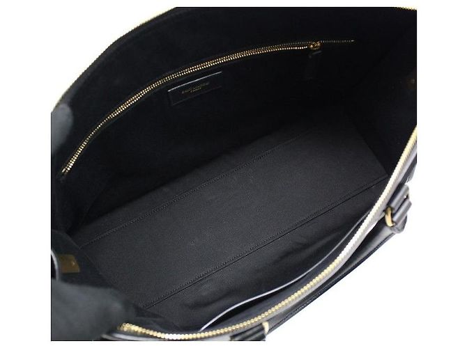 Saint Laurent Borsa Duffel e Borsa a Spalla in Scamosciato Nero con Monogramma All Over Medium - vista 5