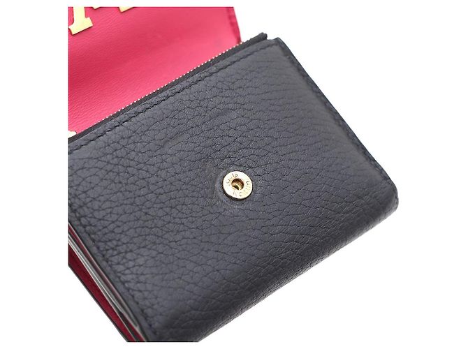 Louis Vuitton Capucines XS Wallet aus schwarzem Taurillon-Leder - Ansicht 8