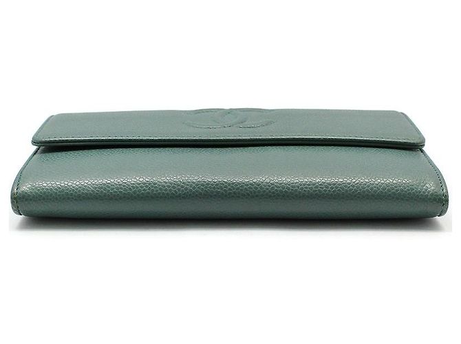 Chanel Cartera Larga Flap con Logo CC Timeless en Caviar Verde - vista 5