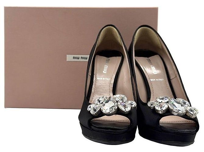 Miu Miu Décolleté in raso e cristalli Nero - vista 8