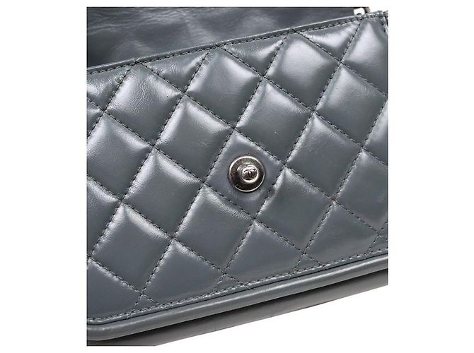 Chanel Graue Flap-Bag mit Kette Braun - Ansicht 9