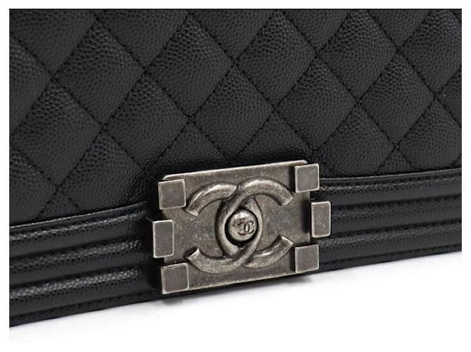 Chanel Borsa a Spalla Boy Medium Flap Caviar Nero - vista 5