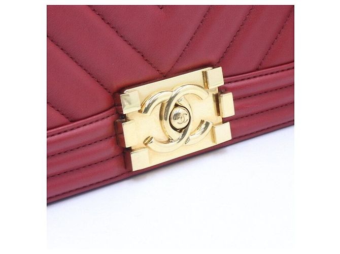 Chanel Borsa a tracolla e crossbody Red Chevron Boy piccola con catena dorata Rosso - vista 5