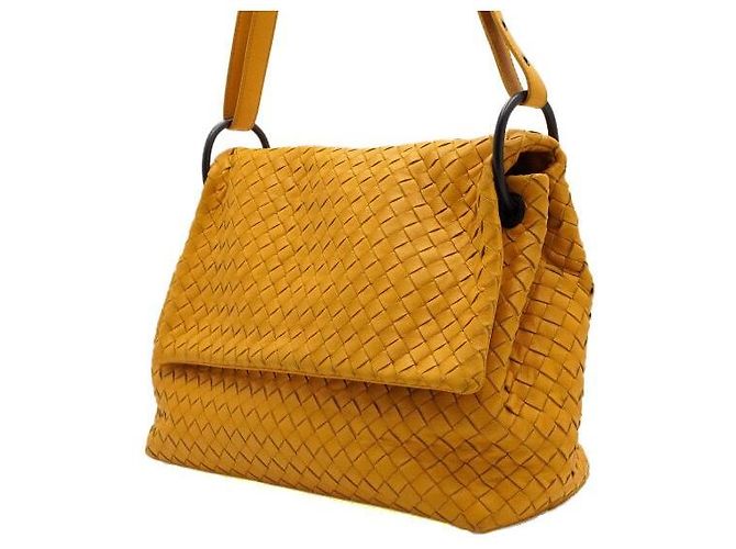Bottega Veneta Borsa a tracolla con patta in nappa Intrecciato giallo - vista 2