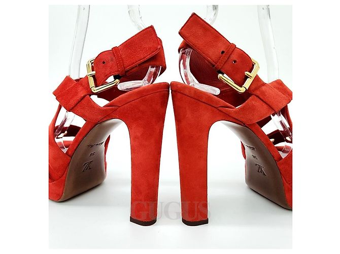 Louis Vuitton Sandali in scamosciato Rosso - vista 3
