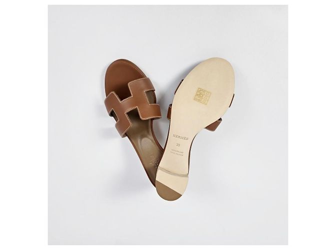 Hermès Sandali e ciabatte dorati da donna D'oro - vista 13