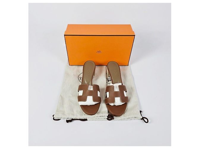 Hermès Sandali e ciabatte dorati da donna D'oro - vista 14