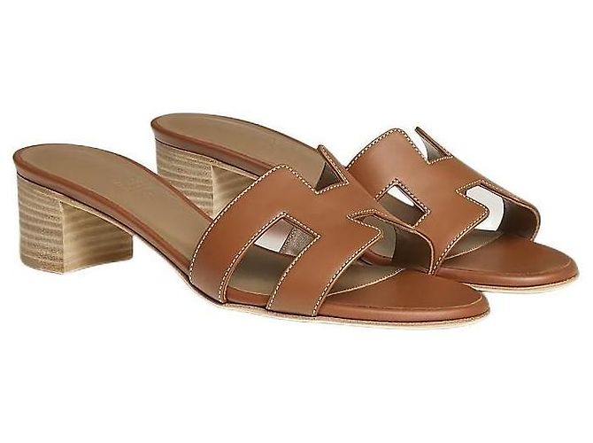 Hermès Sandali e ciabatte dorati da donna D'oro - vista 2