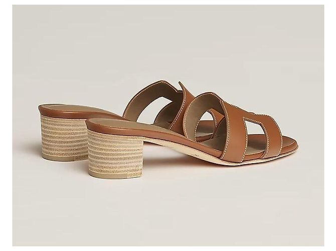 Hermès Sandali e ciabatte dorati da donna D'oro - vista 4