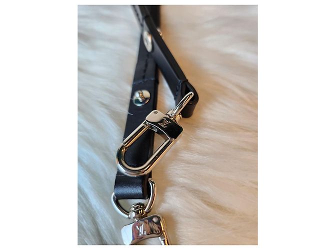 Louis Vuitton Pochette Easy Épi Black Nero - vista 15