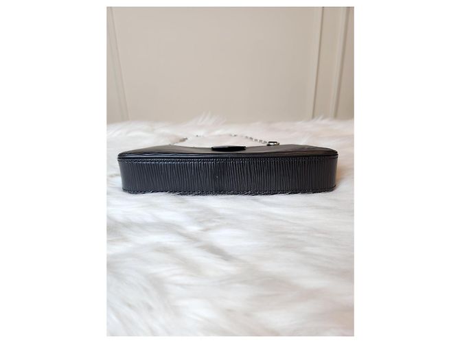 Louis Vuitton Pochette Easy Épi Black Nero - vista 8
