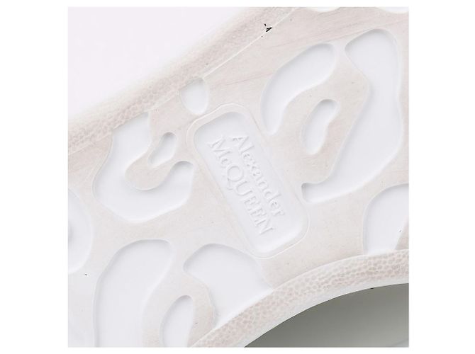 Tênis Oversized Hologram Alexander McQueen Branco - vista 10