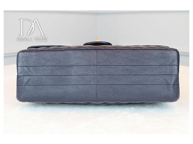 Chanel Serie Vintage Large Chevron Navy Blu - vista 3